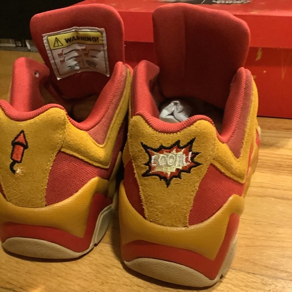 NWT Reebok Looney Tunes Wile E. Coyote Mens Size 8.5 - Picture 11 of 16